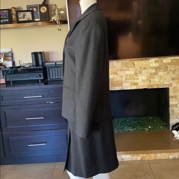 Lauren Ralph Lauren 2 pic Set Skirt and Jacket size 10 - Picture 4 of 16